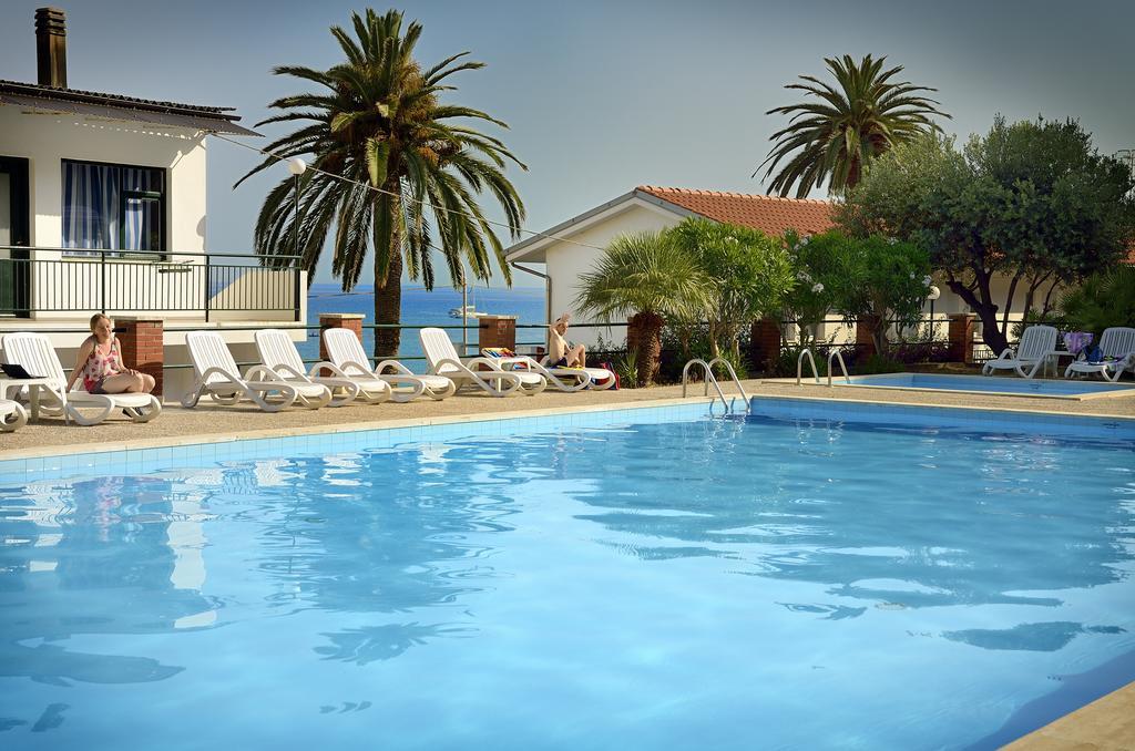 Blue Beach Bussana Nuova Esterno foto