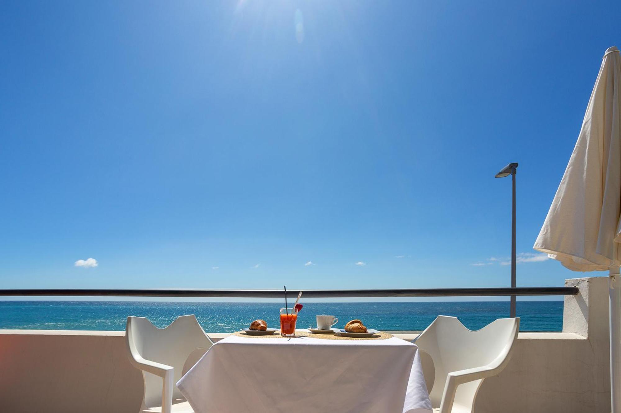 Blue Beach Bussana Nuova Esterno foto
